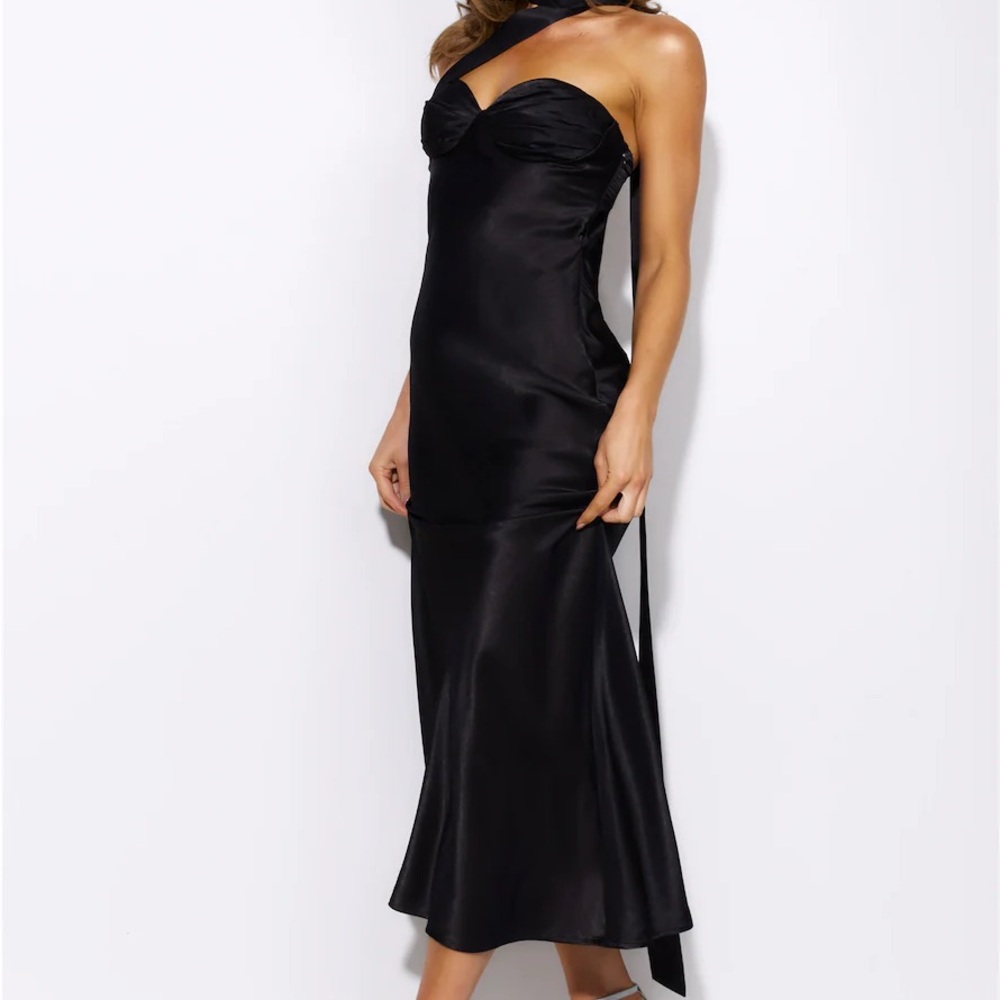 NWT BLACK HELLO MOLLY DRESS